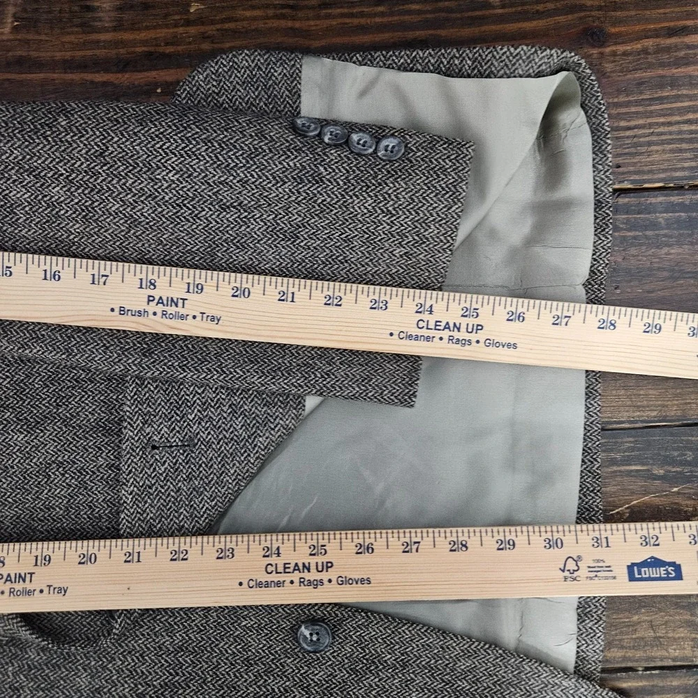 JOS A BANK Men's Tweed Sport Coat Blazer Two Button Brown Herringbone Wool 42R